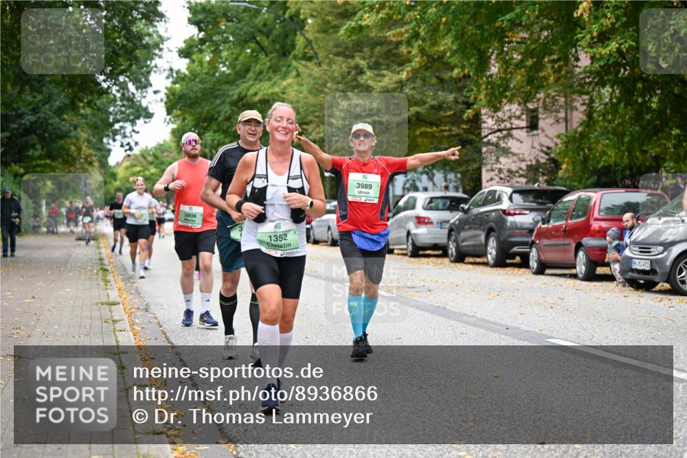 21.09.2025 - PSD Bank Halbmarathon Dr. Thomas Lammeyer http://msf.ph/oto/8936866 21.09.2025 11:03:45 Laufen 3808, 1352, 3989, 4915 meine-sportfotos.de