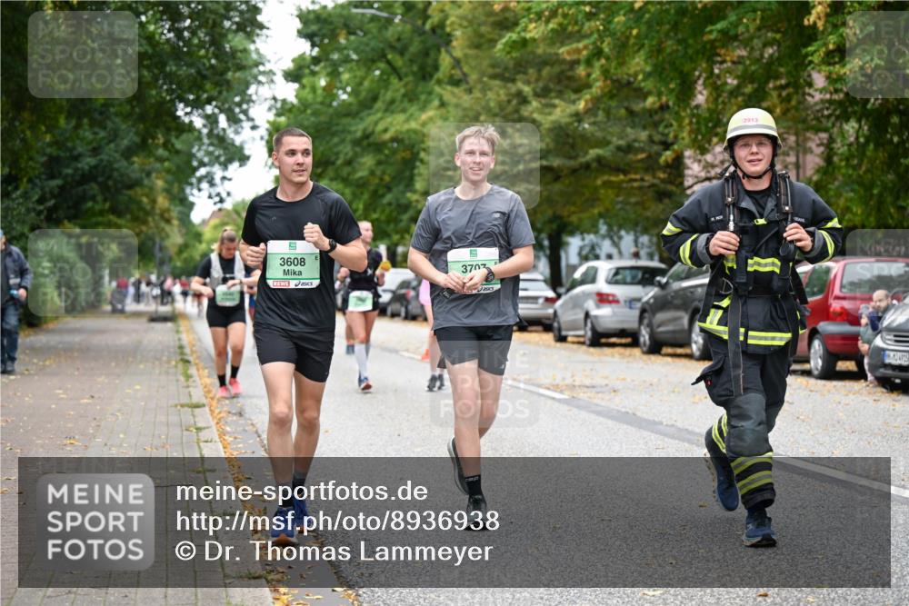 21.09.2025 - PSD Bank Halbmarathon Dr. Thomas Lammeyer http://msf.ph/oto/8936938 21.09.2025 11:03:59 Laufen 3608, 3707, 2913 meine-sportfotos.de
