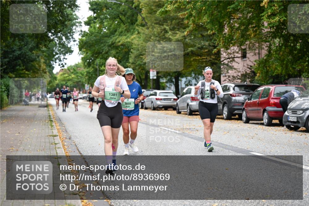 21.09.2025 - PSD Bank Halbmarathon Dr. Thomas Lammeyer http://msf.ph/oto/8936969 21.09.2025 11:04:07 Laufen 1381, 3850, 359, 4915 meine-sportfotos.de