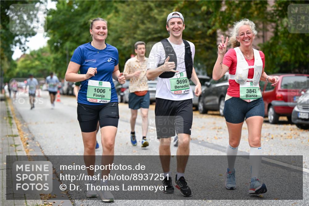 21.09.2025 - PSD Bank Halbmarathon Dr. Thomas Lammeyer http://msf.ph/oto/8937251 21.09.2025 11:05:48 Laufen 1006, 3699, 3843 meine-sportfotos.de
