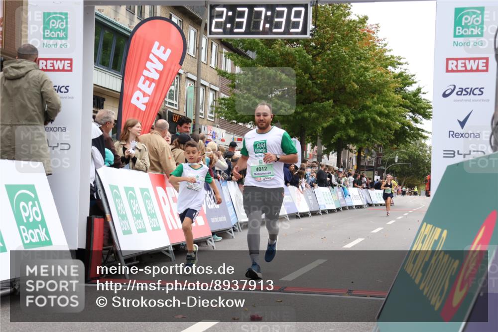 21.09.2025 - PSD Bank Halbmarathon Strokosch-Dieckow http://msf.ph/oto/8937913 21.09.2025 12:37:03 Ziel 3035, 3125, 4012 meine-sportfotos.de