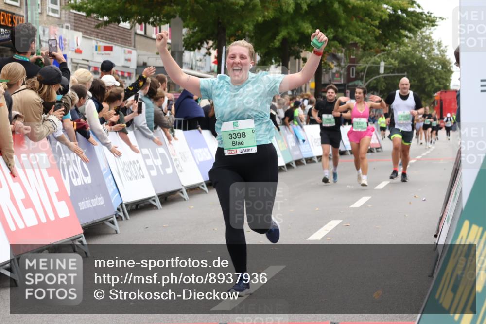 21.09.2025 - PSD Bank Halbmarathon Strokosch-Dieckow http://msf.ph/oto/8937936 21.09.2025 12:37:51 Ziel 3398, 3832 meine-sportfotos.de