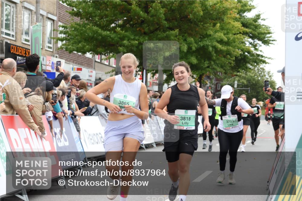 21.09.2025 - PSD Bank Halbmarathon Strokosch-Dieckow http://msf.ph/oto/8937964 21.09.2025 12:38:17 Ziel 3233, 3543, 3703, 3799, 3818, 3865 meine-sportfotos.de