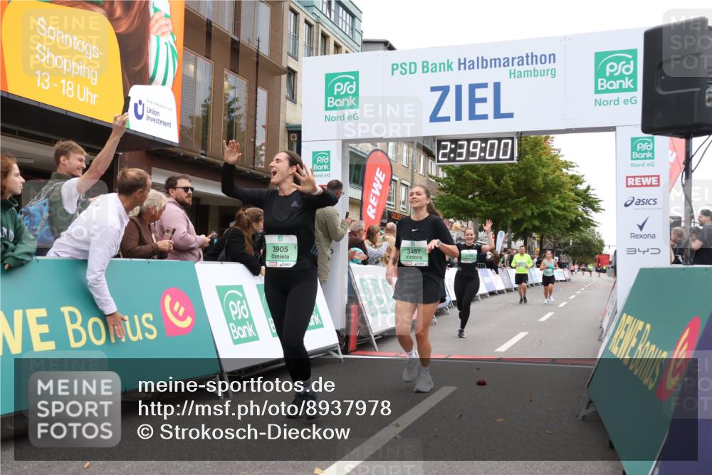 21.09.2025 - PSD Bank Halbmarathon Strokosch-Dieckow http://msf.ph/oto/8937978 21.09.2025 12:38:24 Ziel 1156, 3487, 3543, 3703, 3799, 3818, 3865, 3905 meine-sportfotos.de