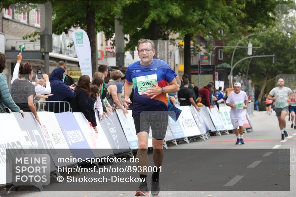 21.09.2025 - PSD Bank Halbmarathon Strokosch-Dieckow http://msf.ph/oto/8938001 21.09.2025 12:39:00 Ziel 3158, 3197, 3821, 3861 meine-sportfotos.de