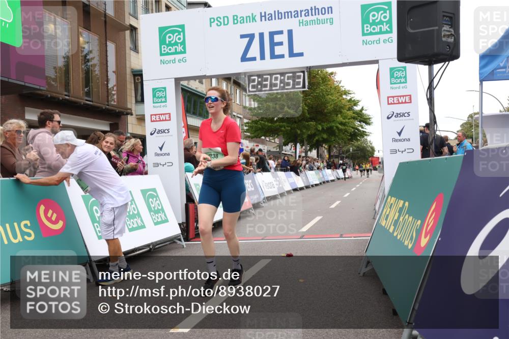 21.09.2025 - PSD Bank Halbmarathon Strokosch-Dieckow http://msf.ph/oto/8938027 21.09.2025 12:39:16 Ziel 3238, 3280 meine-sportfotos.de