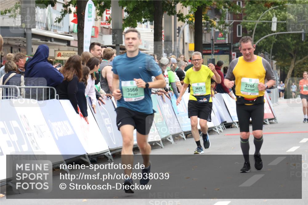 21.09.2025 - PSD Bank Halbmarathon Strokosch-Dieckow http://msf.ph/oto/8938039 21.09.2025 12:39:32 Ziel 3566, 3797 meine-sportfotos.de