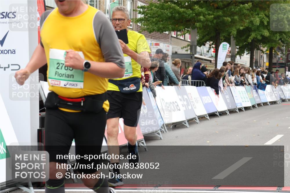 21.09.2025 - PSD Bank Halbmarathon Strokosch-Dieckow http://msf.ph/oto/8938052 21.09.2025 12:39:39 Ziel 2709, 2765, 3566, 3623 meine-sportfotos.de