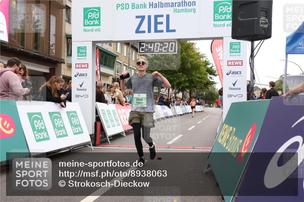 21.09.2025 - PSD Bank Halbmarathon Strokosch-Dieckow http://msf.ph/oto/8938063 21.09.2025 12:39:44 Ziel 2709, 2765, 3623 meine-sportfotos.de