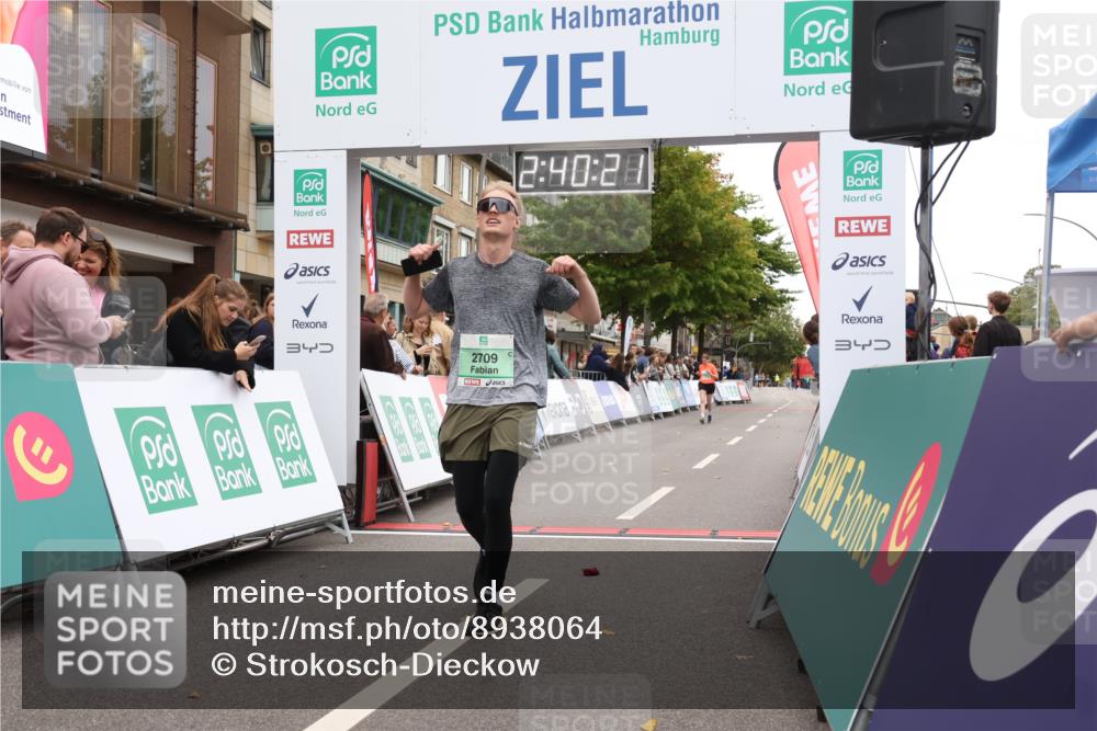 21.09.2025 - PSD Bank Halbmarathon Strokosch-Dieckow http://msf.ph/oto/8938064 21.09.2025 12:39:44 Ziel 2709, 2765, 3623 meine-sportfotos.de