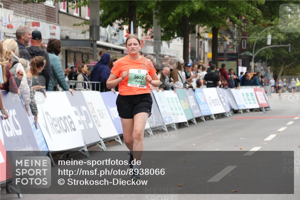 21.09.2025 - PSD Bank Halbmarathon Strokosch-Dieckow http://msf.ph/oto/8938066 21.09.2025 12:39:50 Ziel 2709, 3622 meine-sportfotos.de
