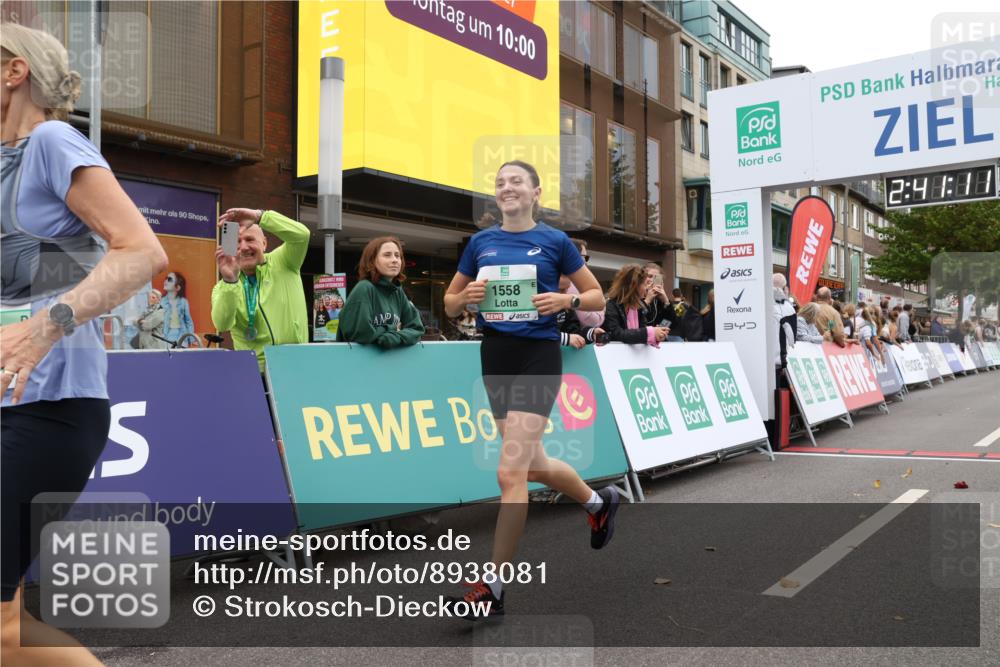 21.09.2025 - PSD Bank Halbmarathon Strokosch-Dieckow http://msf.ph/oto/8938081 21.09.2025 12:40:34 Ziel 1558, 3513 meine-sportfotos.de