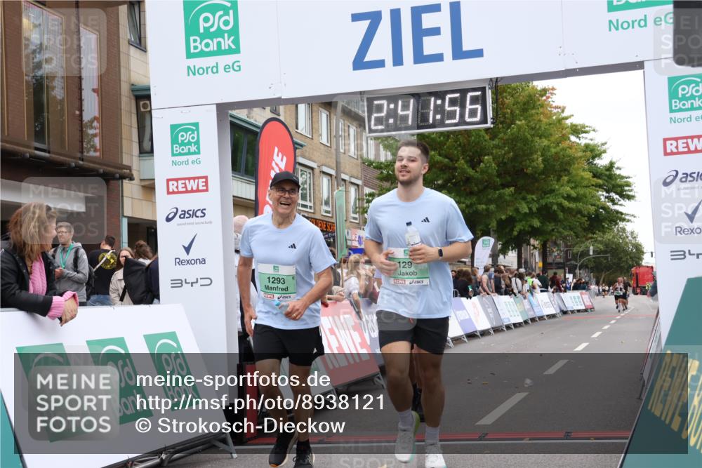 21.09.2025 - PSD Bank Halbmarathon Strokosch-Dieckow http://msf.ph/oto/8938121 21.09.2025 12:41:20 Ziel 1291, 1293, 3459, 3676 meine-sportfotos.de