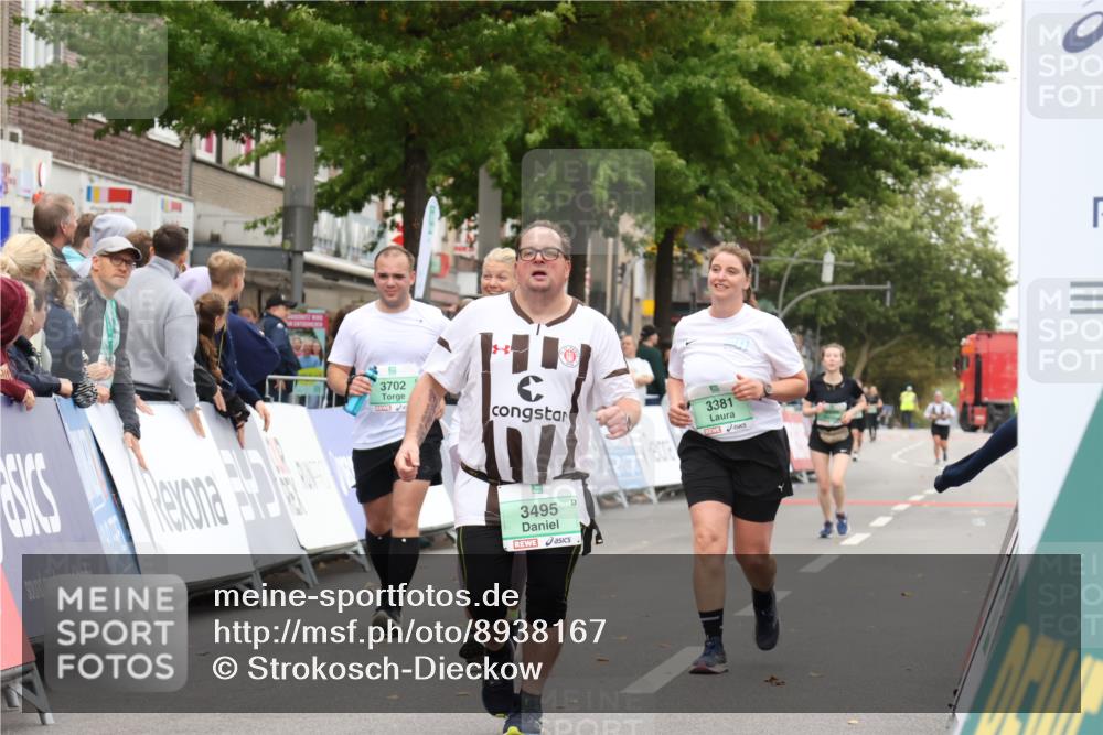 21.09.2025 - PSD Bank Halbmarathon Strokosch-Dieckow http://msf.ph/oto/8938167 21.09.2025 12:42:35 Ziel 3241, 3381, 3495 meine-sportfotos.de
