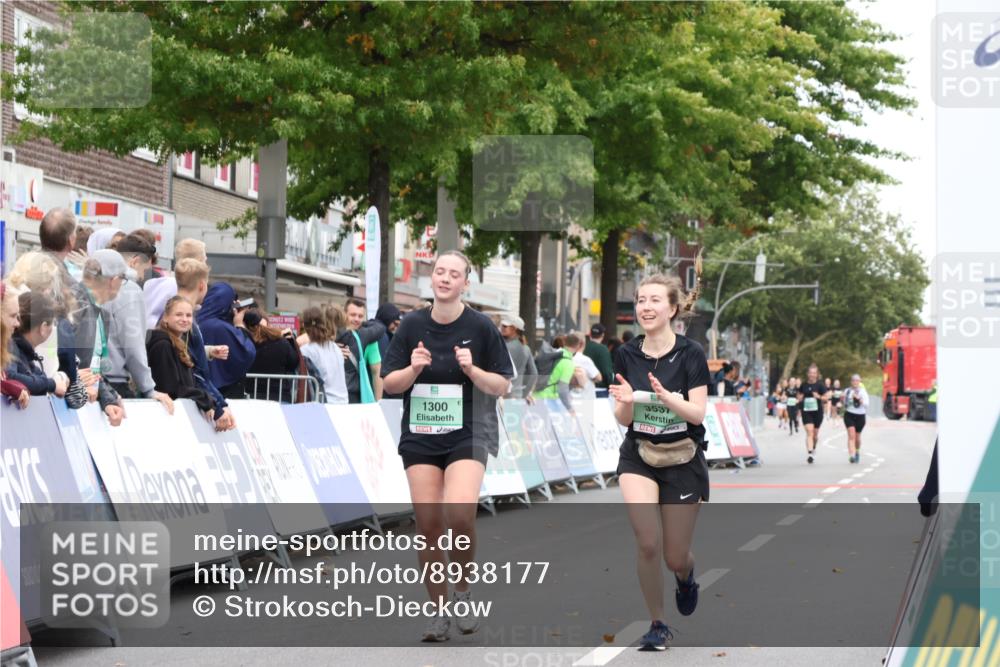 21.09.2025 - PSD Bank Halbmarathon Strokosch-Dieckow http://msf.ph/oto/8938177 21.09.2025 12:42:42 Ziel 1300, 3241, 3381, 3495, 3537, 3702 meine-sportfotos.de