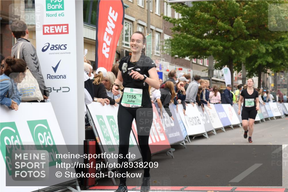 21.09.2025 - PSD Bank Halbmarathon Strokosch-Dieckow http://msf.ph/oto/8938209 21.09.2025 12:43:25 Ziel 1155, 2279, 3491, 3569, 3750 meine-sportfotos.de