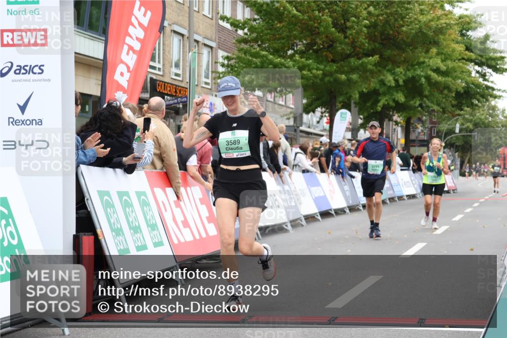 21.09.2025 - PSD Bank Halbmarathon Strokosch-Dieckow http://msf.ph/oto/8938295 21.09.2025 12:46:13 Ziel 1153, 3589, 3751 meine-sportfotos.de