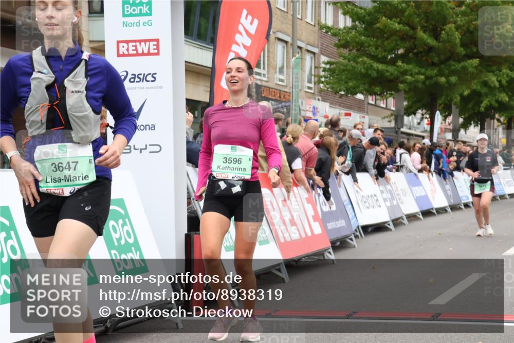 21.09.2025 - PSD Bank Halbmarathon Strokosch-Dieckow http://msf.ph/oto/8938319 21.09.2025 12:47:02 Ziel 3596, 3647, 3872 meine-sportfotos.de