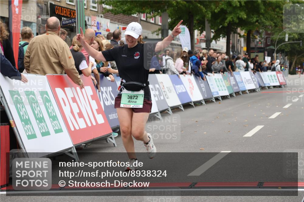 21.09.2025 - PSD Bank Halbmarathon Strokosch-Dieckow http://msf.ph/oto/8938324 21.09.2025 12:47:05 Ziel 3596, 3647, 3872 meine-sportfotos.de
