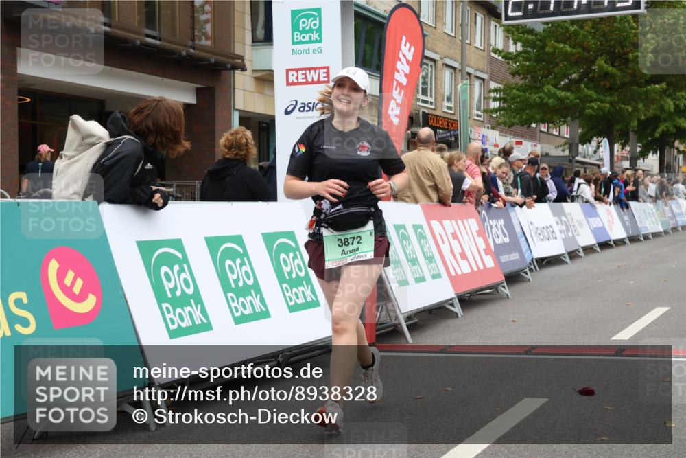 21.09.2025 - PSD Bank Halbmarathon Strokosch-Dieckow http://msf.ph/oto/8938328 21.09.2025 12:47:07 Ziel 3596, 3647, 3872 meine-sportfotos.de