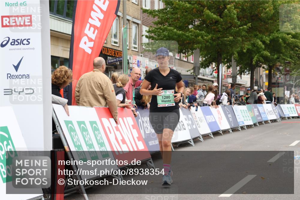 21.09.2025 - PSD Bank Halbmarathon Strokosch-Dieckow http://msf.ph/oto/8938354 21.09.2025 12:48:07 Ziel 1280, 1974 meine-sportfotos.de