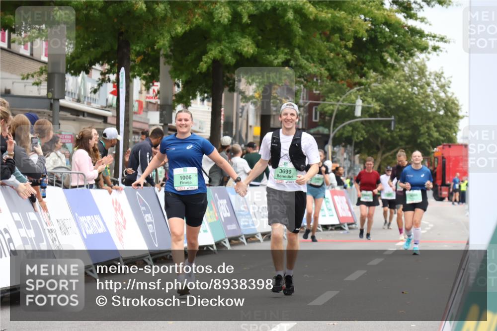 21.09.2025 - PSD Bank Halbmarathon Strokosch-Dieckow http://msf.ph/oto/8938398 21.09.2025 12:49:43 Ziel 1006, 3699 meine-sportfotos.de