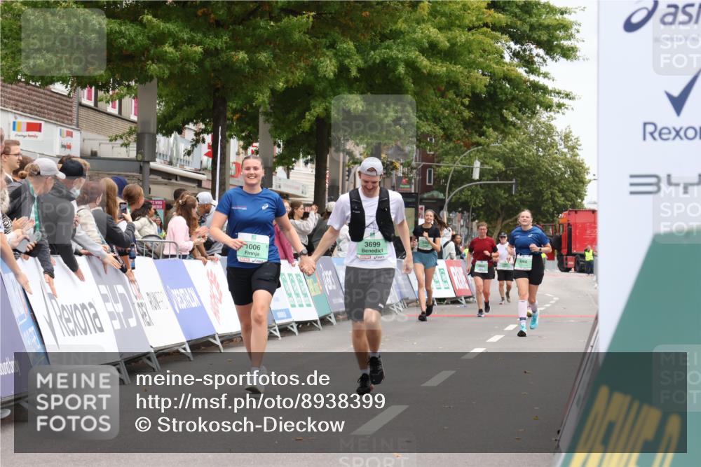 21.09.2025 - PSD Bank Halbmarathon Strokosch-Dieckow http://msf.ph/oto/8938399 21.09.2025 12:49:44 Ziel 1006, 3699 meine-sportfotos.de