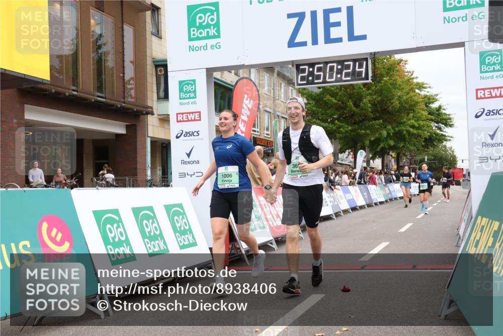 21.09.2025 - PSD Bank Halbmarathon Strokosch-Dieckow http://msf.ph/oto/8938406 21.09.2025 12:49:48 Ziel 1006, 3699, 4060 meine-sportfotos.de