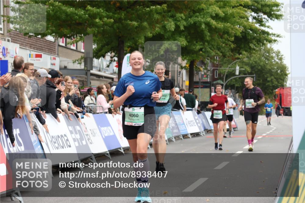 21.09.2025 - PSD Bank Halbmarathon Strokosch-Dieckow http://msf.ph/oto/8938407 21.09.2025 12:49:51 Ziel 1006, 3303, 3699, 4060 meine-sportfotos.de
