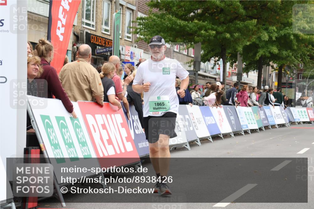 21.09.2025 - PSD Bank Halbmarathon Strokosch-Dieckow http://msf.ph/oto/8938426 21.09.2025 12:50:06 Ziel 1865, 3985, 3992 meine-sportfotos.de