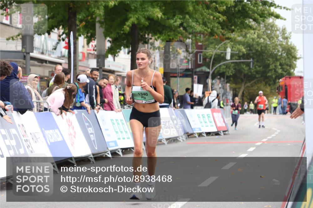 21.09.2025 - PSD Bank Halbmarathon Strokosch-Dieckow http://msf.ph/oto/8938468 21.09.2025 12:51:51 Ziel 1340, 1381, 3891 meine-sportfotos.de