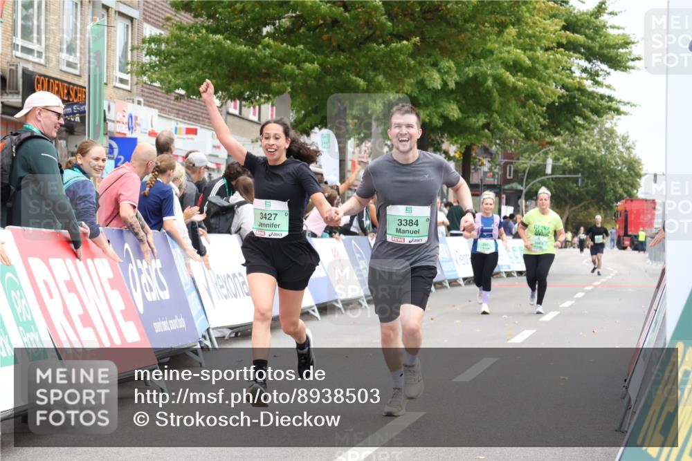 21.09.2025 - PSD Bank Halbmarathon Strokosch-Dieckow http://msf.ph/oto/8938503 21.09.2025 12:53:05 Ziel 3384, 3427 meine-sportfotos.de