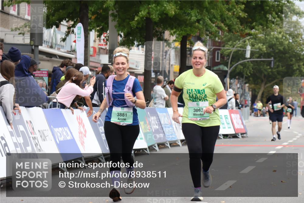 21.09.2025 - PSD Bank Halbmarathon Strokosch-Dieckow http://msf.ph/oto/8938511 21.09.2025 12:53:08 Ziel 3384, 3427, 3863, 3881 meine-sportfotos.de