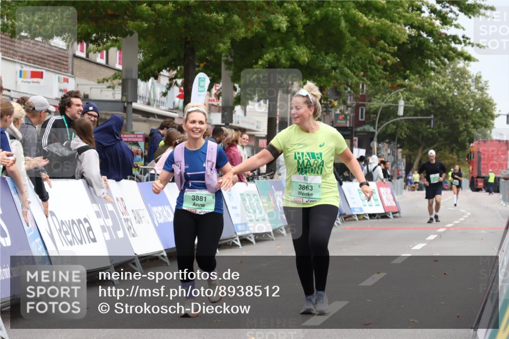 21.09.2025 - PSD Bank Halbmarathon Strokosch-Dieckow http://msf.ph/oto/8938512 21.09.2025 12:53:09 Ziel 3384, 3427, 3863, 3881 meine-sportfotos.de