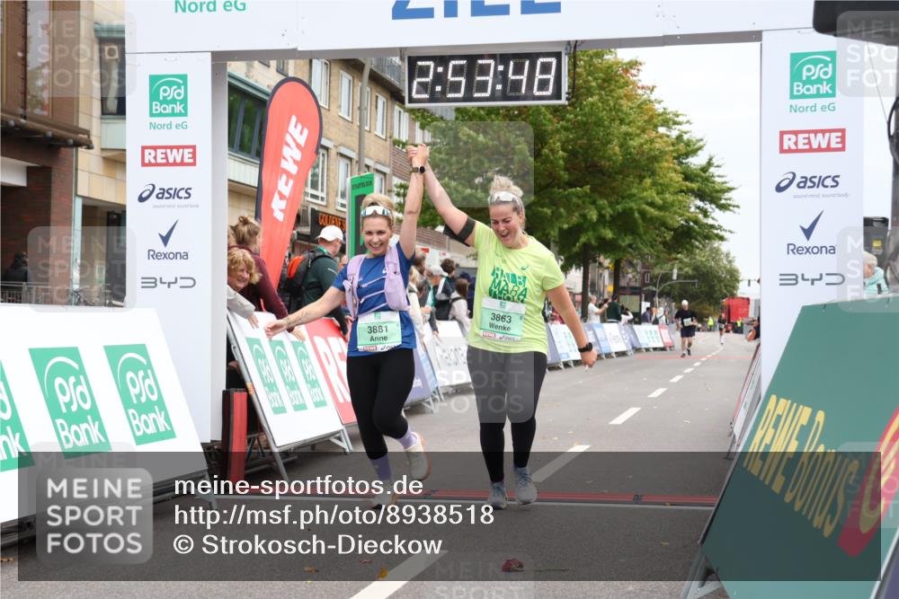 21.09.2025 - PSD Bank Halbmarathon Strokosch-Dieckow http://msf.ph/oto/8938518 21.09.2025 12:53:12 Ziel 3384, 3427, 3863, 3881 meine-sportfotos.de