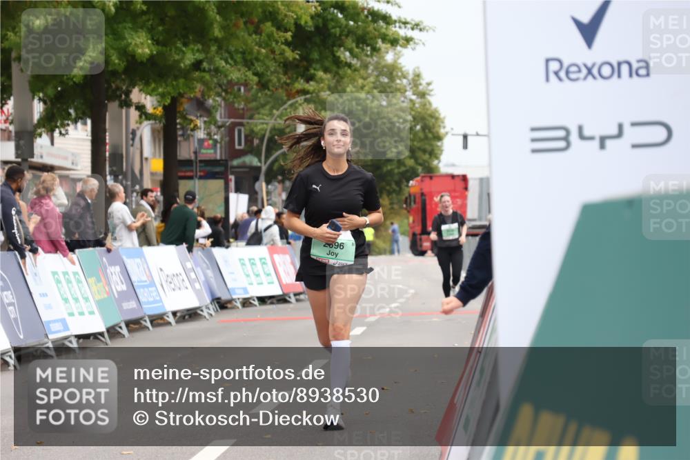 21.09.2025 - PSD Bank Halbmarathon Strokosch-Dieckow http://msf.ph/oto/8938530 21.09.2025 12:53:36 Ziel 2696 meine-sportfotos.de