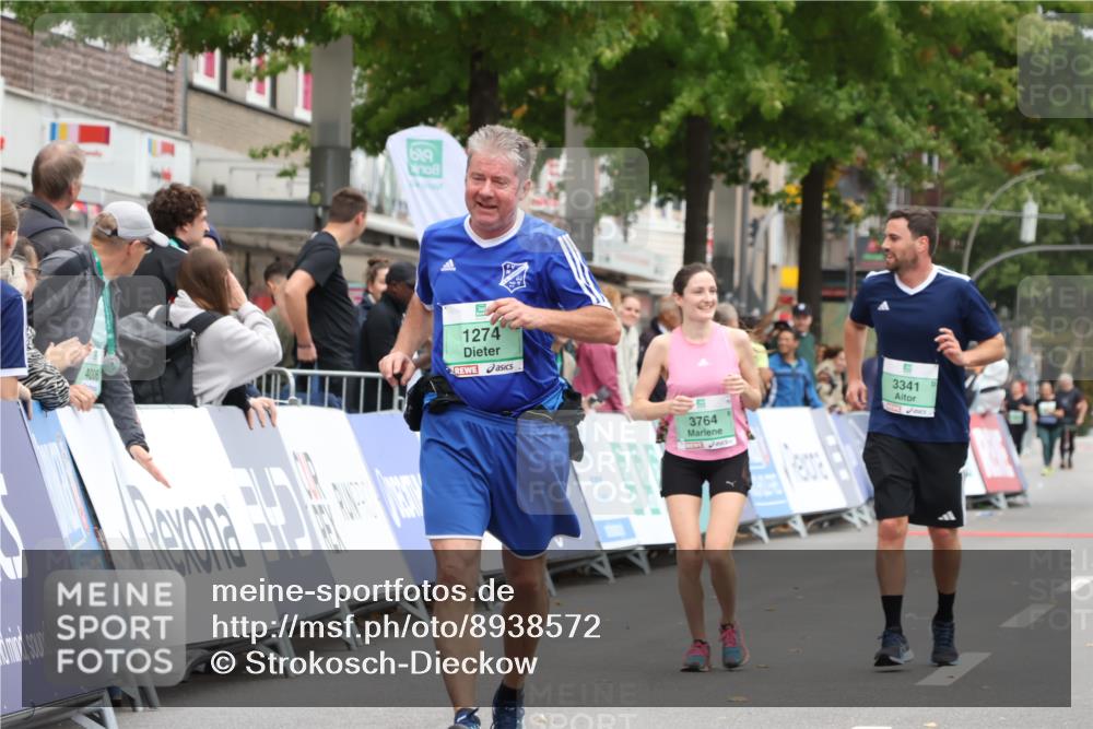 21.09.2025 - PSD Bank Halbmarathon Strokosch-Dieckow http://msf.ph/oto/8938572 21.09.2025 12:54:39 Ziel 1274, 3804, 3805 meine-sportfotos.de