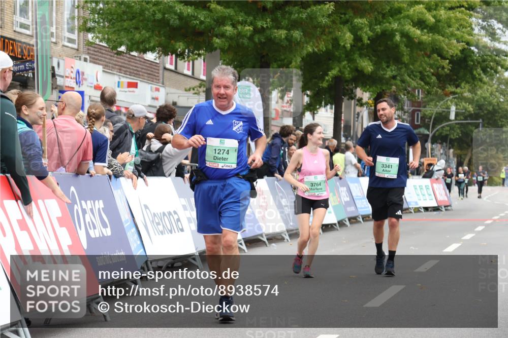 21.09.2025 - PSD Bank Halbmarathon Strokosch-Dieckow http://msf.ph/oto/8938574 21.09.2025 12:54:40 Ziel 1274, 3341, 3764, 3804, 3805 meine-sportfotos.de