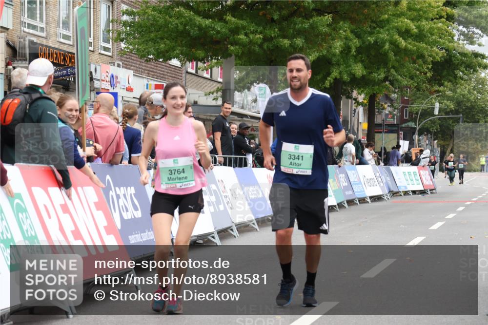 21.09.2025 - PSD Bank Halbmarathon Strokosch-Dieckow http://msf.ph/oto/8938581 21.09.2025 12:54:43 Ziel 1274, 3341, 3764, 3804, 3805 meine-sportfotos.de