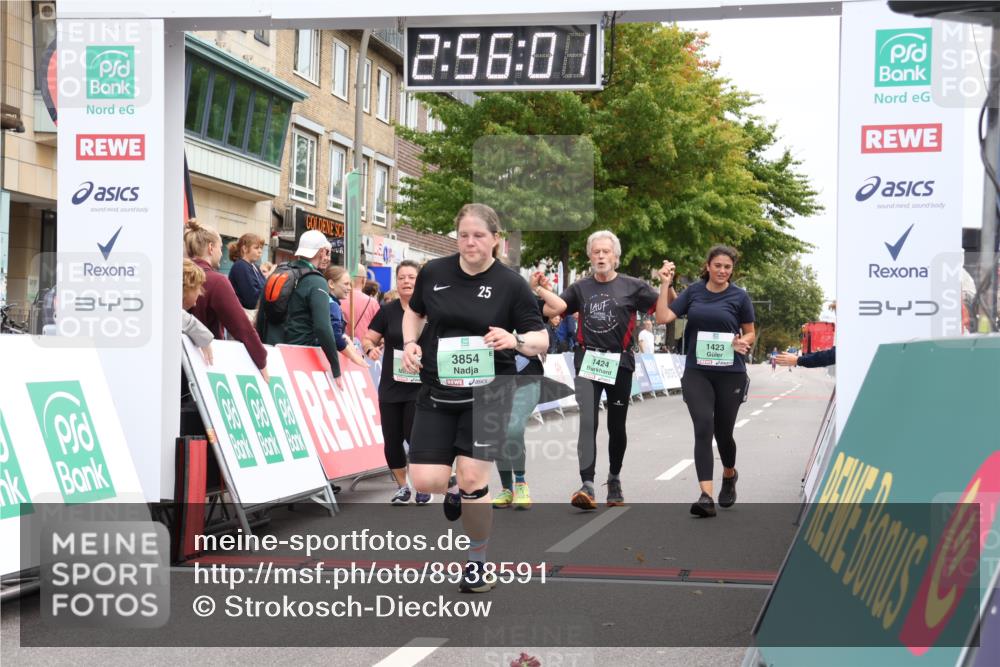 21.09.2025 - PSD Bank Halbmarathon Strokosch-Dieckow http://msf.ph/oto/8938591 21.09.2025 12:55:25 Ziel 1422, 1423, 1424, 1425, 3854 meine-sportfotos.de