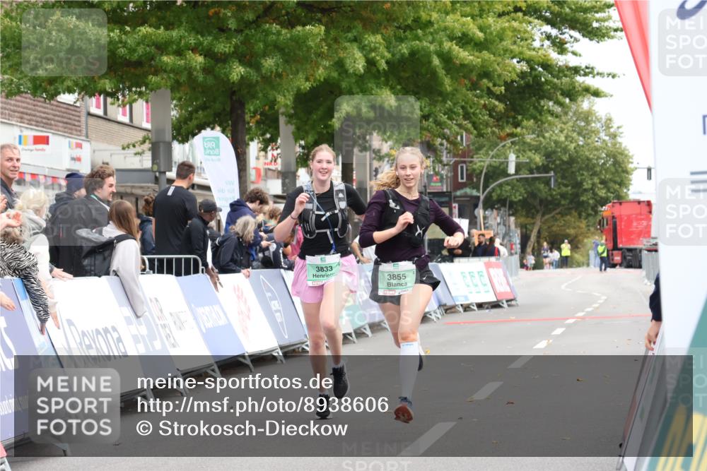21.09.2025 - PSD Bank Halbmarathon Strokosch-Dieckow http://msf.ph/oto/8938606 21.09.2025 12:56:39 Ziel 3833, 3855 meine-sportfotos.de