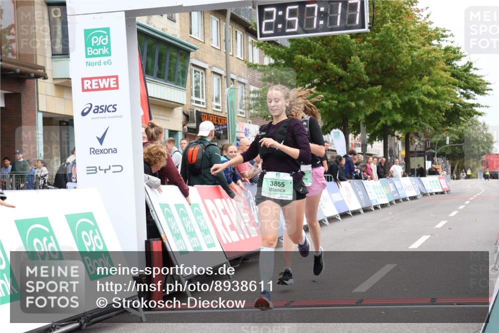 21.09.2025 - PSD Bank Halbmarathon Strokosch-Dieckow http://msf.ph/oto/8938611 21.09.2025 12:56:41 Ziel 3833, 3855 meine-sportfotos.de