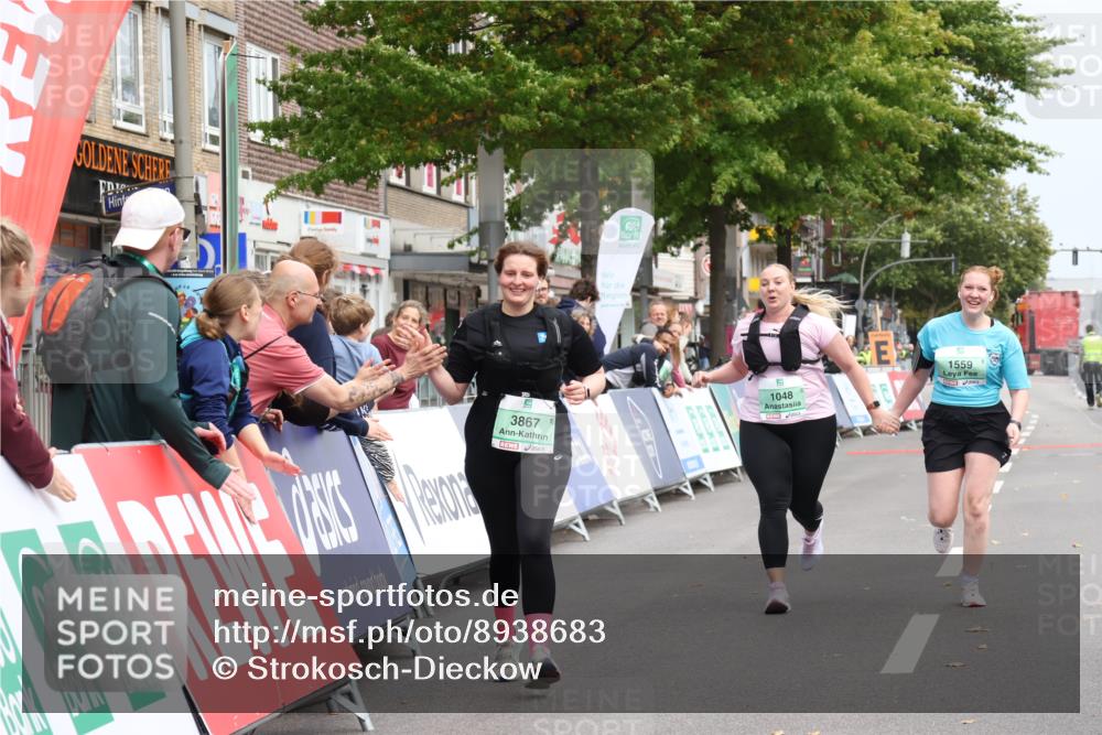 21.09.2025 - PSD Bank Halbmarathon Strokosch-Dieckow http://msf.ph/oto/8938683 21.09.2025 13:02:58 Ziel 1048, 1559, 3867 meine-sportfotos.de