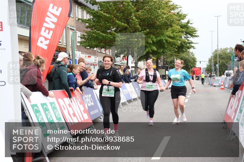 21.09.2025 - PSD Bank Halbmarathon Strokosch-Dieckow http://msf.ph/oto/8938685 21.09.2025 13:02:59 Ziel 1048, 1559, 3867 meine-sportfotos.de