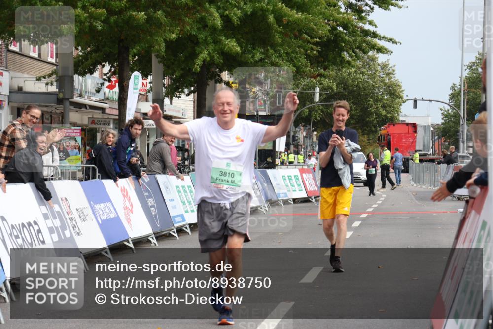 21.09.2025 - PSD Bank Halbmarathon Strokosch-Dieckow http://msf.ph/oto/8938750 21.09.2025 13:07:06 Ziel 3810, 3991 meine-sportfotos.de
