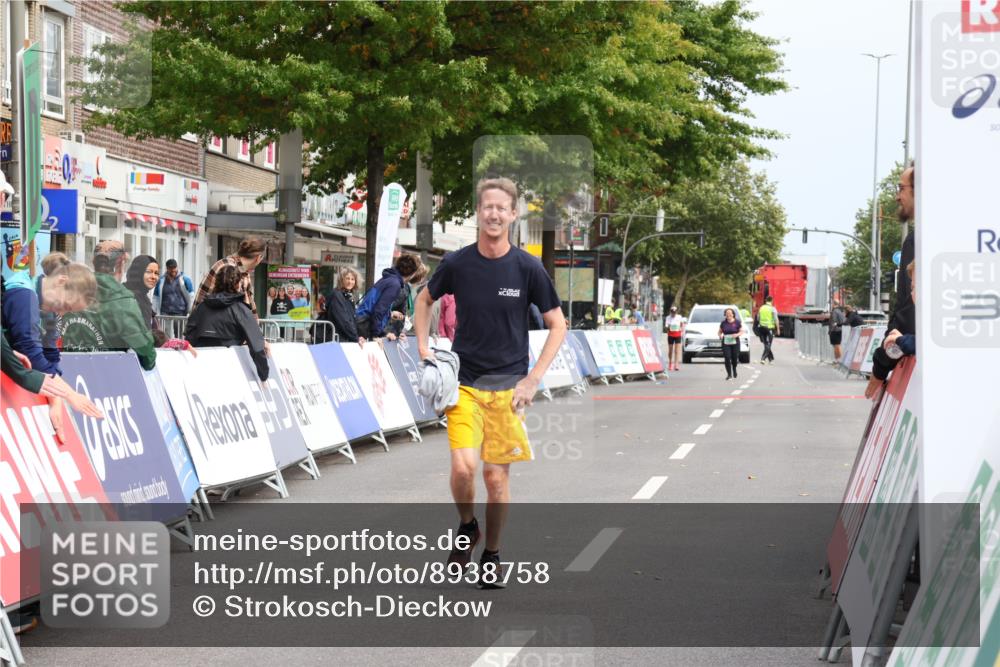 21.09.2025 - PSD Bank Halbmarathon Strokosch-Dieckow http://msf.ph/oto/8938758 21.09.2025 13:07:12 Ziel 3810 meine-sportfotos.de
