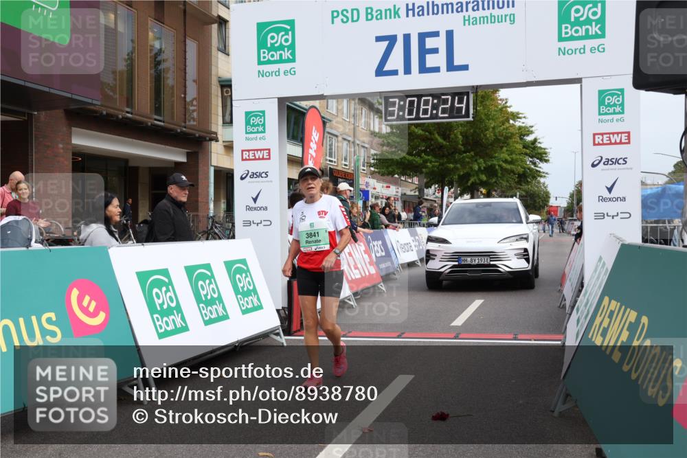 21.09.2025 - PSD Bank Halbmarathon Strokosch-Dieckow http://msf.ph/oto/8938780 21.09.2025 13:07:47 Ziel 3613, 3841 meine-sportfotos.de