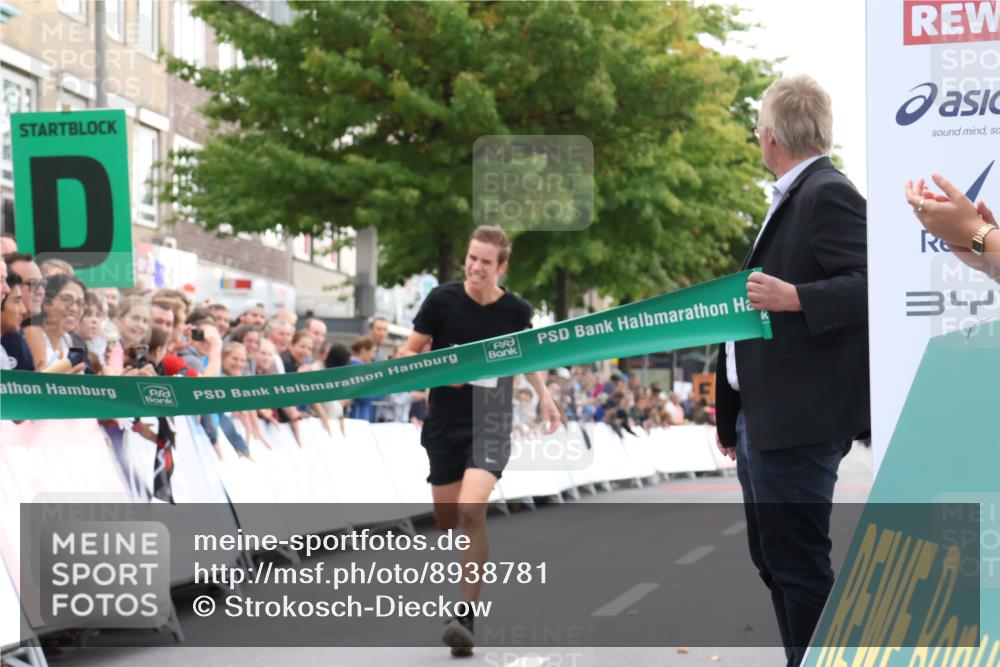 21.09.2025 - PSD Bank Halbmarathon Strokosch-Dieckow http://msf.ph/oto/8938781 21.09.2025 10:24:51 Ziel 350 meine-sportfotos.de