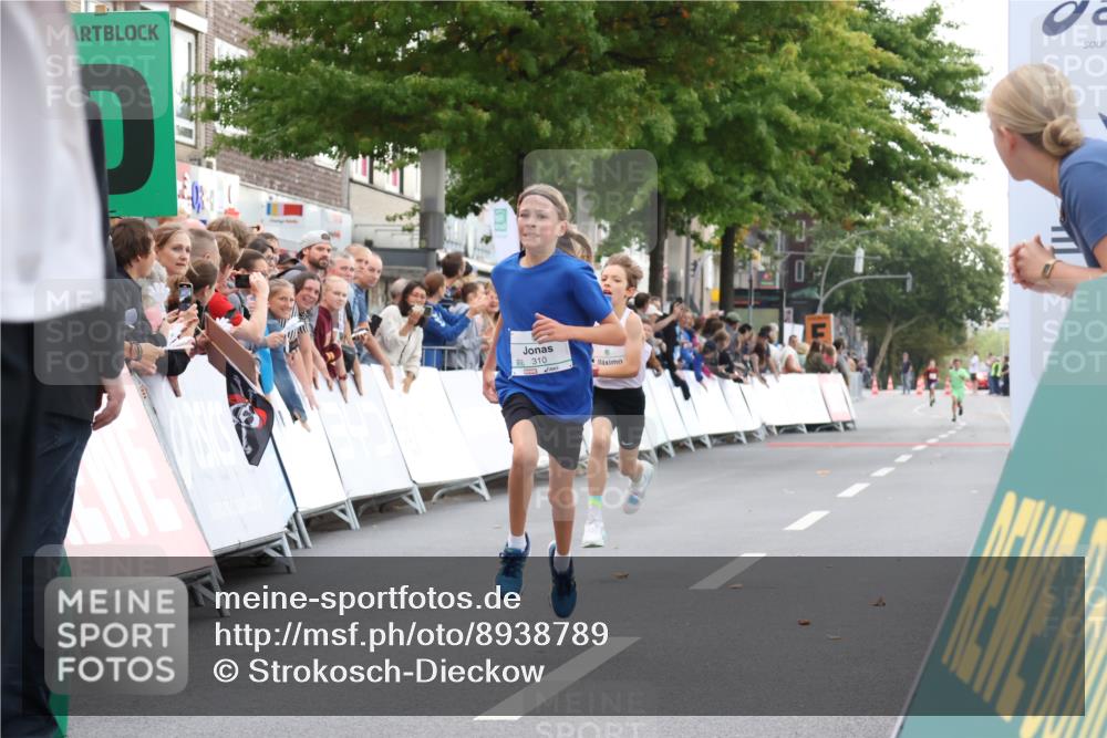 21.09.2025 - PSD Bank Halbmarathon Strokosch-Dieckow http://msf.ph/oto/8938789 21.09.2025 10:25:24 Ziel 310, 359, 378 meine-sportfotos.de