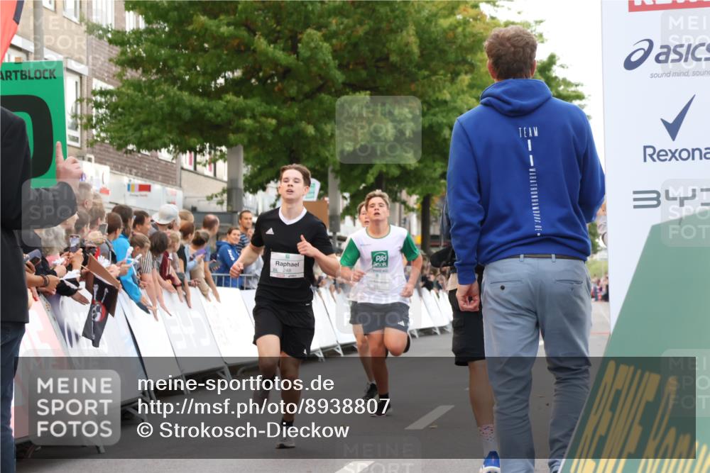 21.09.2025 - PSD Bank Halbmarathon Strokosch-Dieckow http://msf.ph/oto/8938807 21.09.2025 10:25:54 Ziel 118, 232, 248, 349 meine-sportfotos.de